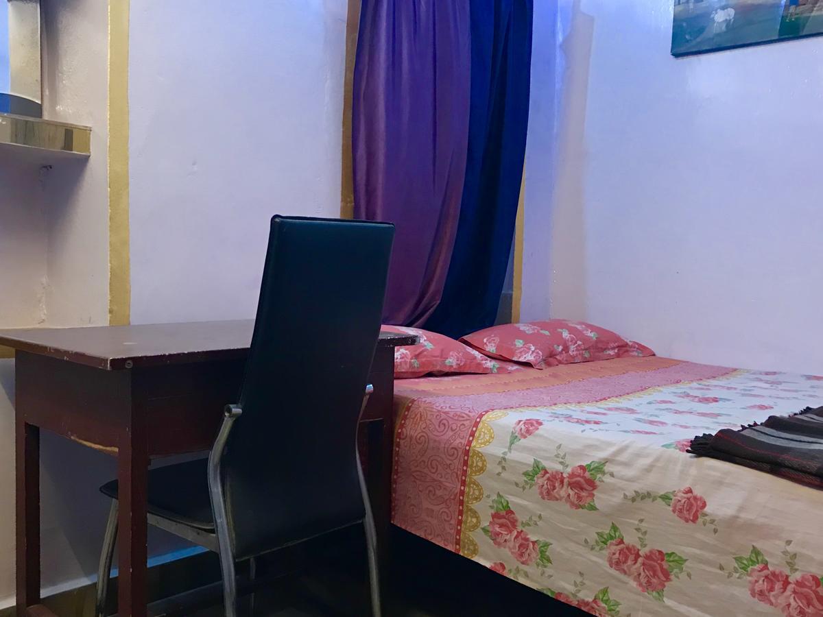 Golden Lodge - Varanasi — Photos 2